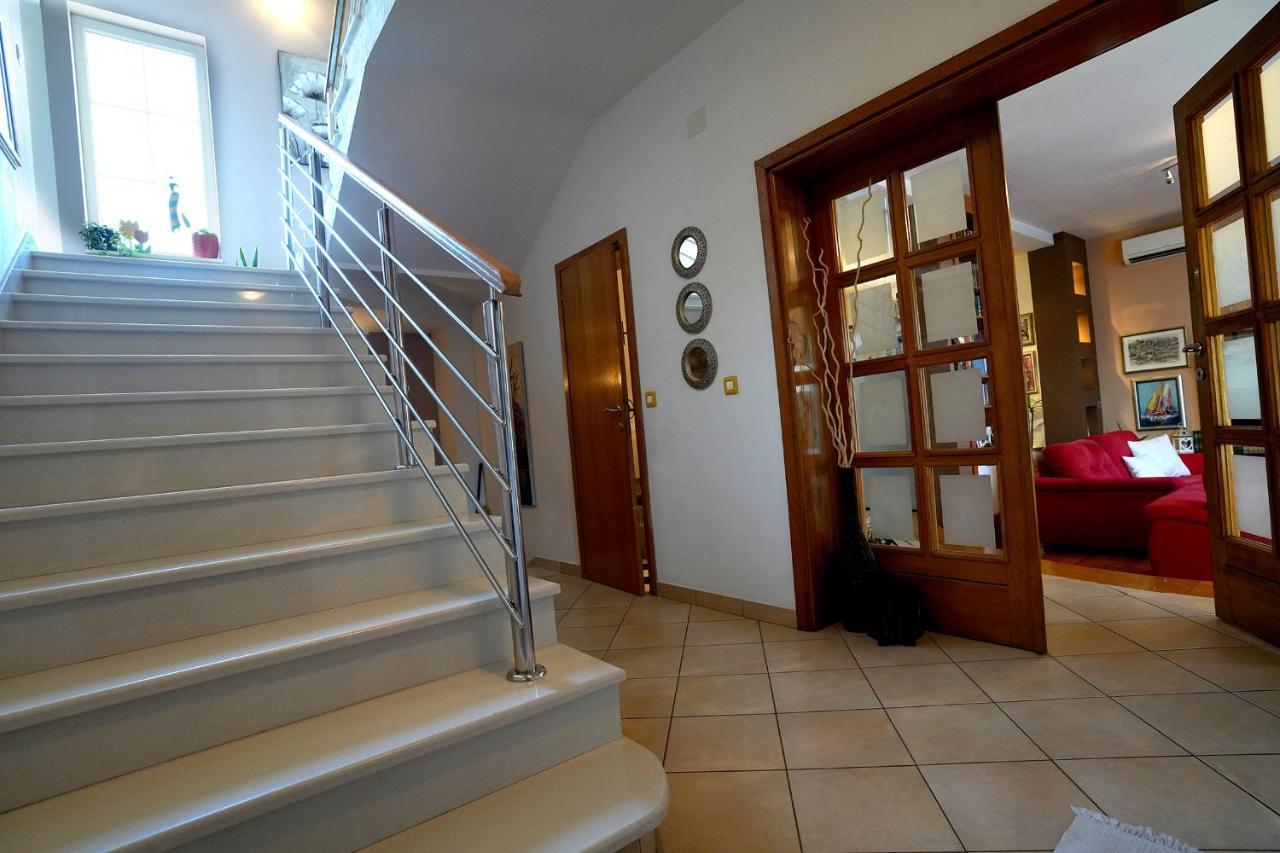 Villa Tago With Heated New Pool Kaštela Екстериор снимка