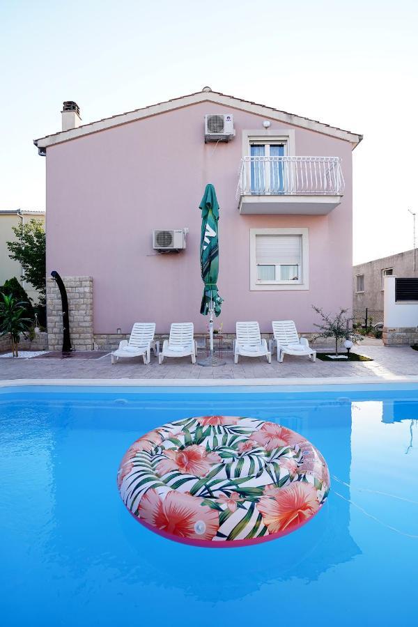 Villa Tago With Heated New Pool Kaštela Екстериор снимка