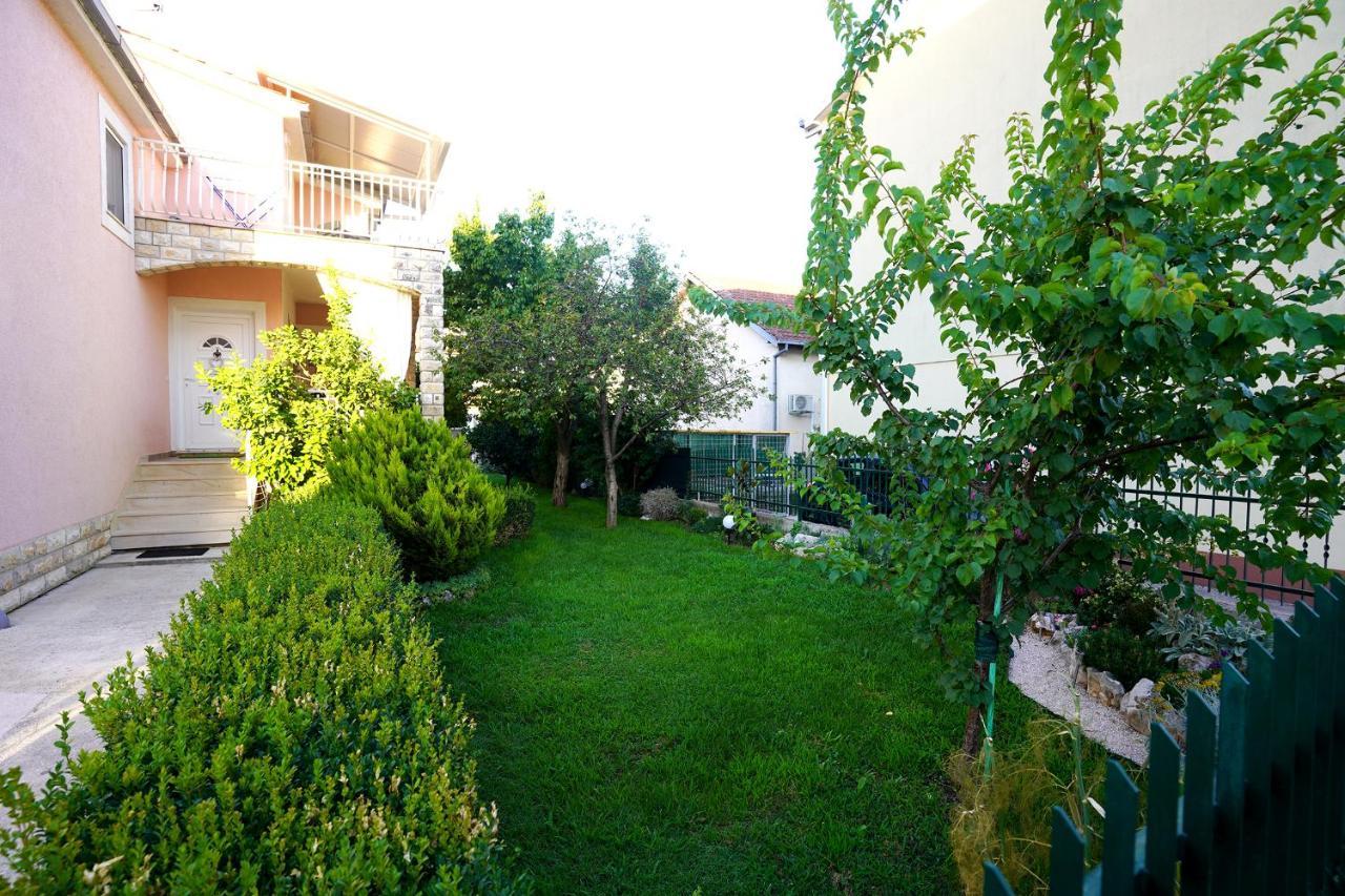 Villa Tago With Heated New Pool Kaštela Екстериор снимка